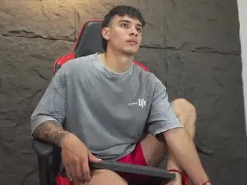 Chaturbate Watch Live Sex Cams of joseph__boy