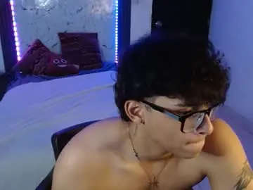 Chaturbate Free Live Porn of mr_yisuz