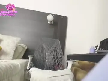 Chaturbate Best live sex cam show of nathalyrae41