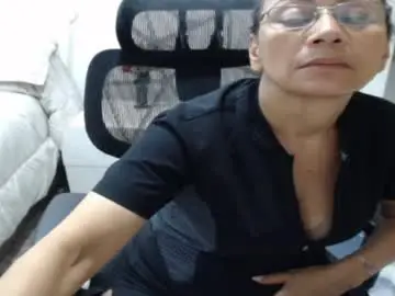 Chaturbate Live Sex Cam of yessilatin