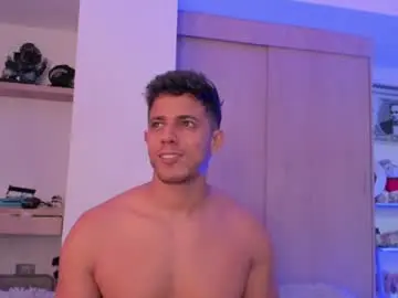 Chaturbate Nude Webcam of ashton_coleman_