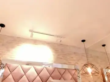 Chaturbate Live Sex Cam of grace_daviss