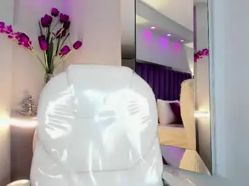 Chaturbate Live Sex Cam of miacamille