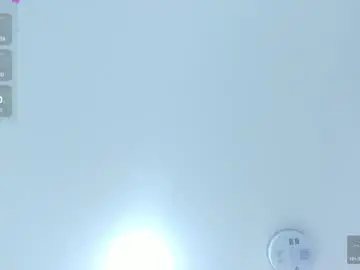 Chaturbate Watch Live Sex Cams of ariavelvet_