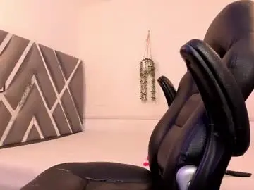 Chaturbate Watch Live Sex Cams of amber_18x