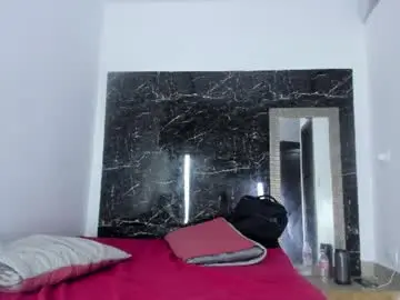 Chaturbate Live Sex Cam of alejitoo_23