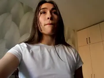 Chaturbate Live Sex Cam of shy_bambiii