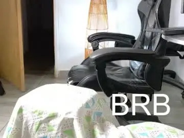 Chaturbate Live Porn of harry_brown2324