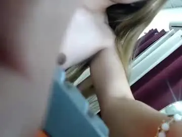 Chaturbate Sex Cam of queen_heart0