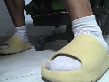 Chaturbate Private Sex Chat of srfindomfeet_
