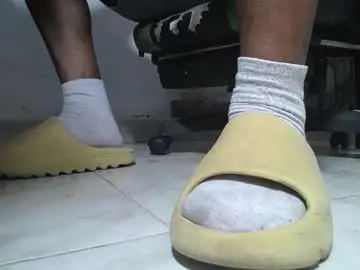 Chaturbate Adult Webcam of srfindomfeet_