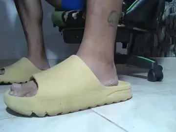 Chaturbate Free Porn Cam of srfindomfeet_