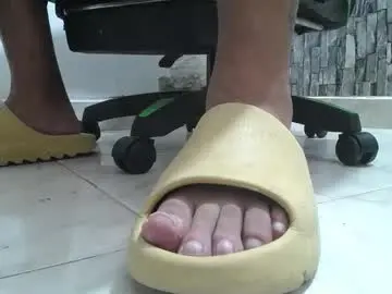 Chaturbate Adult Webcam of srfindomfeet_