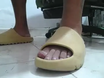 Chaturbate Watch Live Sex Cams of srfindomfeet_