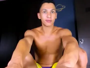 Chaturbate Live Sex of liuscast_22