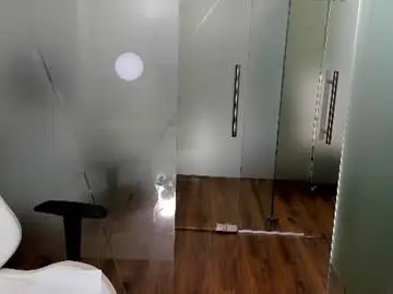 Chaturbate Live Sex Cam of anyarayne