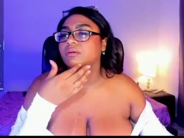 Chaturbate Nude Webcam of ebony__queen2