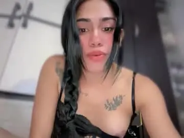 Chaturbate Live Sex Cam of urbitch_haley69xx