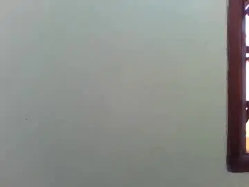Chaturbate Free Porn Cam of princessmiles2