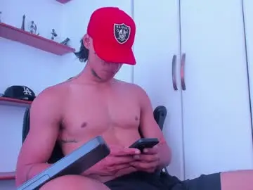 Chaturbate Free Live Porn of jonryder_