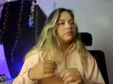 Chaturbate Best live sex cam show of pucaa_