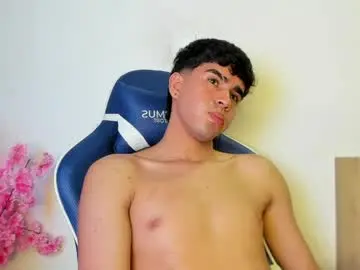 Chaturbate Adult Video Chat of andy_wood1