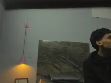 Chaturbate Best live sex cam show of strikeandsweet