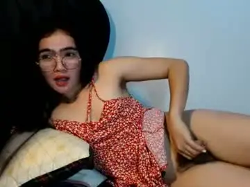 Chaturbate Adult Video Chat of akamamiki25