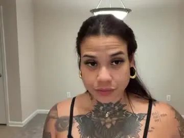 Chaturbate Nude Webcam of kiki_ink69