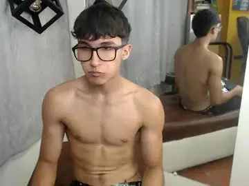 Chaturbate Live Sex Cam of jeremy_job