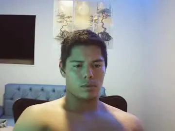 Chaturbate Live Sex Cam of klars_mood