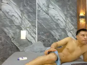 Chaturbate Live Sex Cam of thiago_enzo