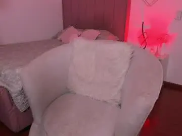 Chaturbate Live Sex Cam of elegant_rouse