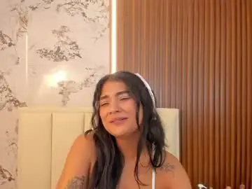 Chaturbate Free Porn Cam of ninamartins