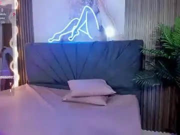Chaturbate Live Sex of kiara_tay