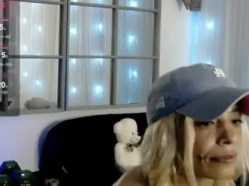 Chaturbate Sex Cam of sarahraiynex