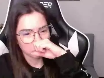 Chaturbate Watch Live Sex Cams of wolfs_daughter