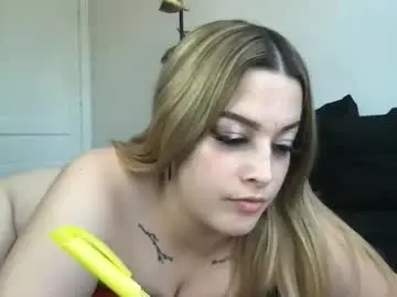 Chaturbate Live Sex Cam of miaaasturbate