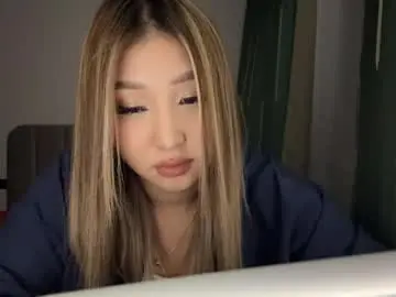 Chaturbate Live Sex Cam of cherishbabrow