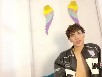 Chaturbate Live Sex Cam of monyel_blake