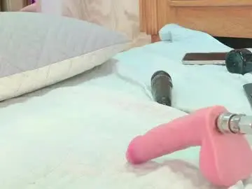 Chaturbate Sex Cam of emily_dempsey