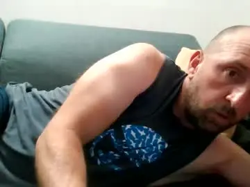 Chaturbate Live Sex Cam of lucabeech88