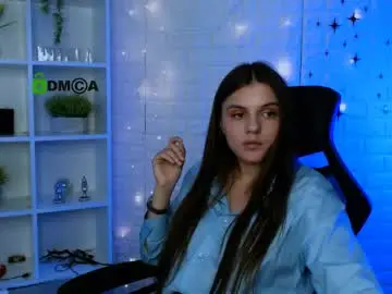 Chaturbate Live Sex Cam of lisa_dark_