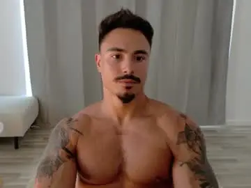 Chaturbate Adult Video Chat of master_lukass