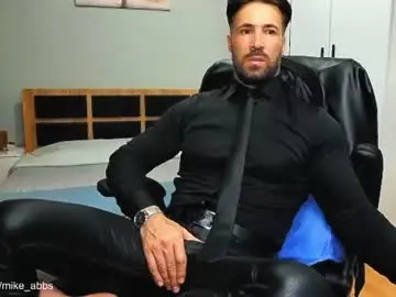 Chaturbate Sex Cam of mikestrip
