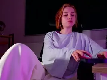 Chaturbate Sex Cam of clairemathis