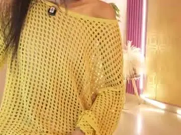 Chaturbate Best live sex cam show of bella19__
