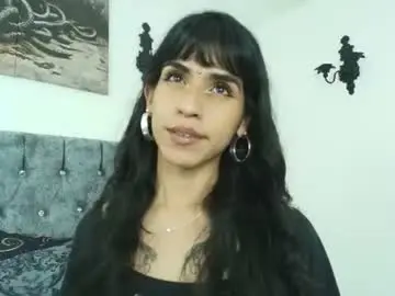 Chaturbate Watch Live Sex Cams of bella_poisonous