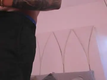 Chaturbate Live Porn of justin_whitejs