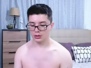 Chaturbate Live Porn of kevinhunts